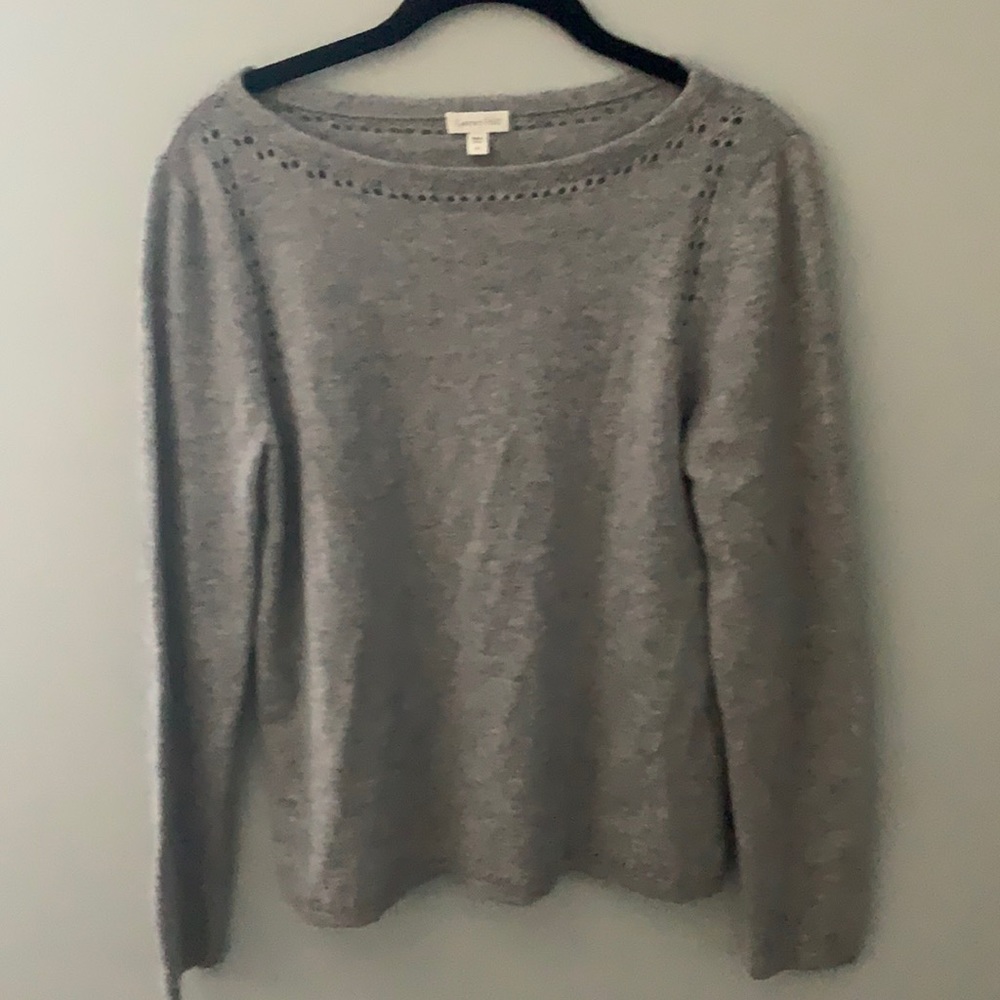 Garnet Hill cashmere crew neck sweater